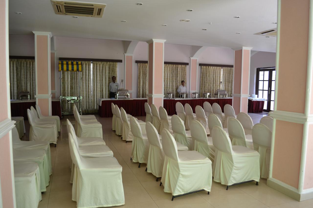 Hotel Ashish International Bhilai ภายนอก รูปภาพ